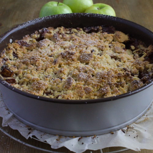 veganer flämischer Apfelkuchen mit Streuseln