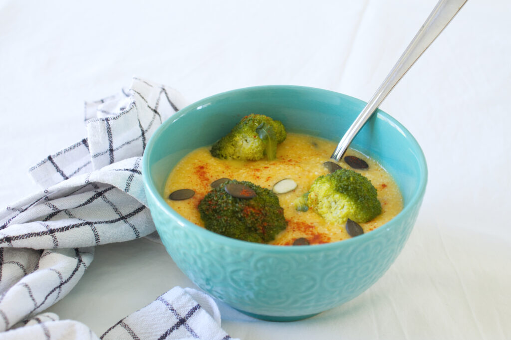 vegane Broccoli-Käseuppe